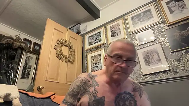 poggles online show from March 31, 2026, 7:14 pm