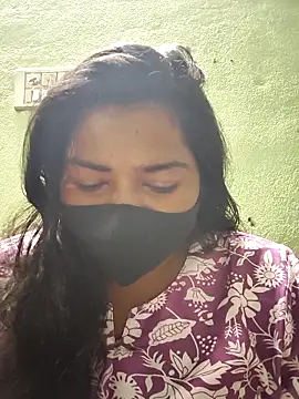 Snapshot of Liyaa_24 chatting on February 15, 2026, 4:47 pm Liyaa 24 online show from February 15, 2026, 4:47 pm