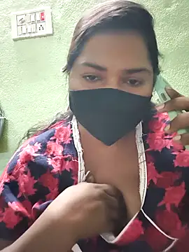 Snapshot of Liyaa_24 chatting on February 16, 2026, 11:06 am Liyaa 24 online show from February 16, 2026, 11:06 am