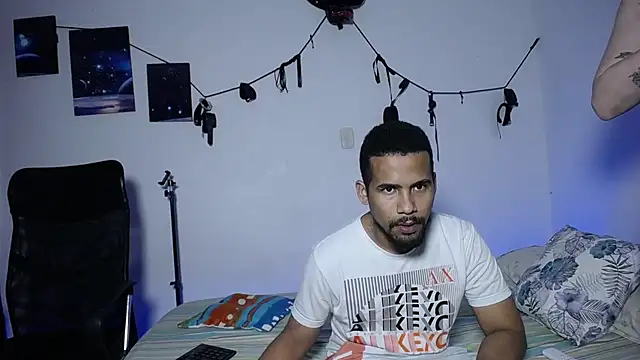 Snapshot of morbo_total69 chatting on October 20, 2025, 10:21 pm morbo total69 online show from October 20, 2025, 10:21 pm