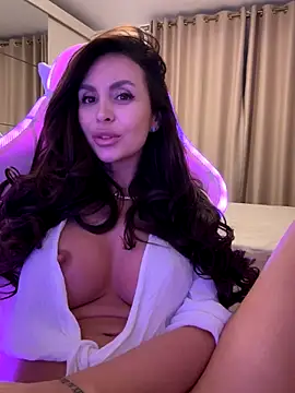 LunaBex online show from October 21, 2025, 7:03 pm