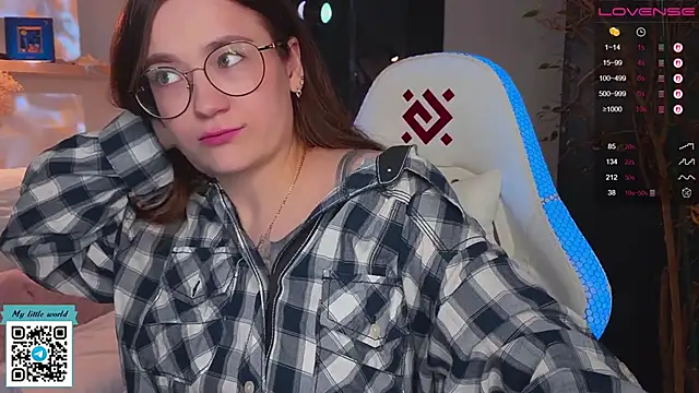 mia here online show from October 20, 2025, 11:54 am