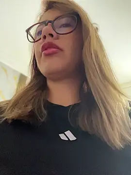 sara calderon online show from October 9, 2025, 1:20 pm