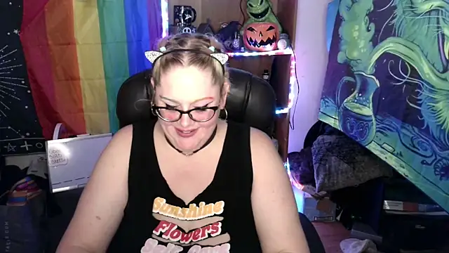 Snapshot of Kinky_Witch chatting on June 10, 2026, 10:19 pm Kinky Witch online show from June 10, 2026, 10:19 pm