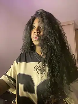 Alexia 24 online show from April 2, 2026, 12:19 am