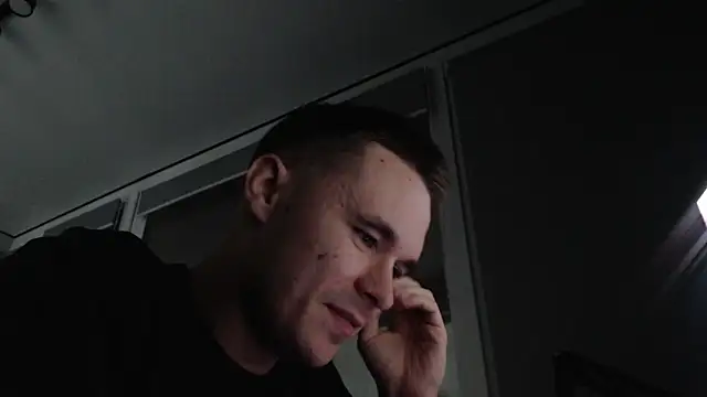 Snapshot of FreddyBredi chatting on October 24, 2025, 1:51 pm FreddyBredi online show from October 24, 2025, 1:51 pm