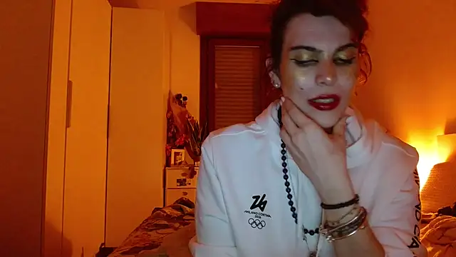 refem9 online show from December 16, 2025, 5:29 pm