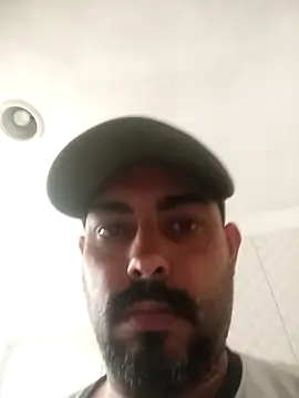 jfgustavo001 online show from January 6, 2026, 3:38 pm