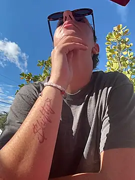 sweetsirenn online show from February 26, 2026, 2:49 pm