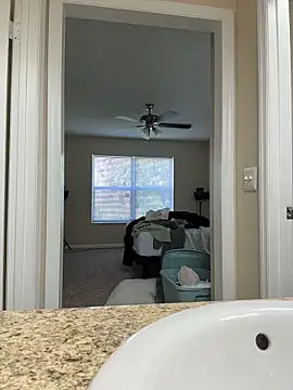 sweetsirenn online show from March 5, 2026, 2:35 pm