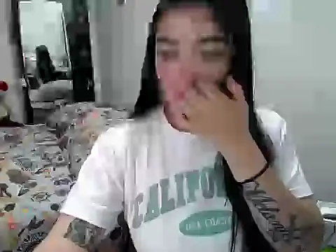 Snapshot of Came-II chatting on December 2, 2025, 2:50 am Came-II online show from December 2, 2025, 2:50 am