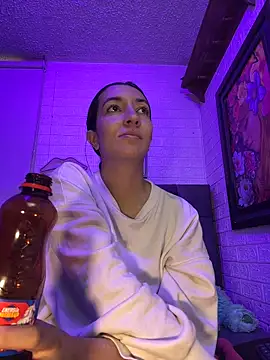 SALOME KORLAND online show from March 19, 2026, 8:02 pm