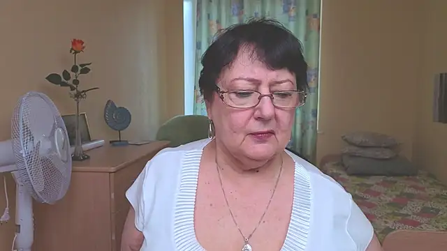 Margo Moll online show from January 17, 2026, 11:26 am