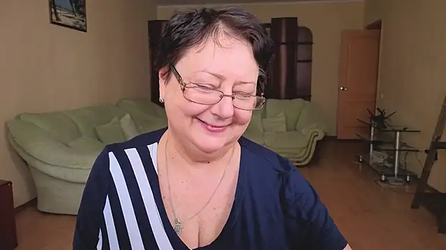 Margo Moll online show from February 18, 2026, 7:15 am