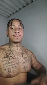 Snapshot of David_tatto1 chatting on June 6, 2026, 12:27 am David tatto1 online show from June 6, 2026, 12:27 am