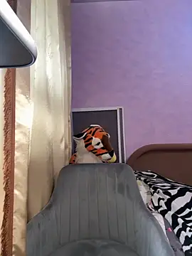 Soft Pleasure online show from November 17, 2025, 12:11 pm