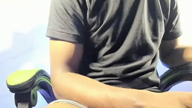 Snapshot of MR-Big_penis chatting on October 31, 2025, 1:45 pm MR-Big penis online show from October 31, 2025, 1:45 pm