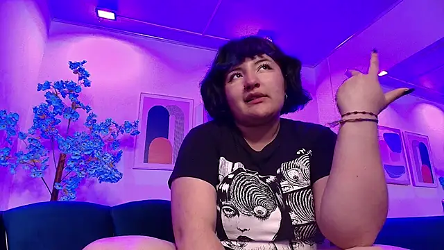 Ritsuka berry online show from November 5, 2025, 7:41 am