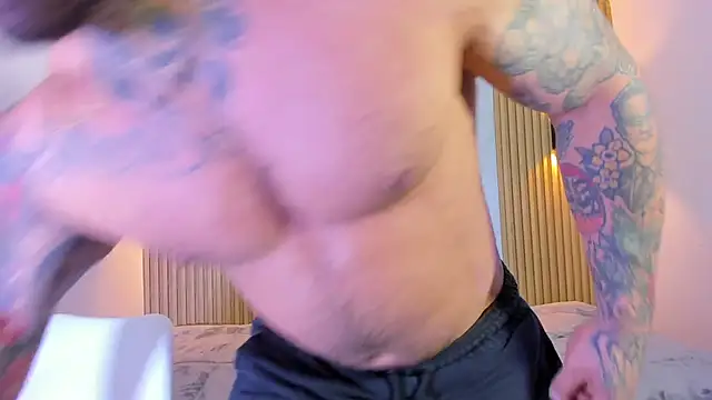 MISTER VENOM online show from December 17, 2025, 3:34 am