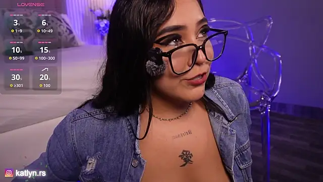 KatlynRous online show from June 3, 2026, 7:08 pm