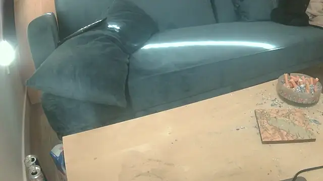 avamaxwell online show from April 18, 2026, 1:26 pm