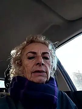 clarabell4 online show from January 12, 2026, 1:38 pm