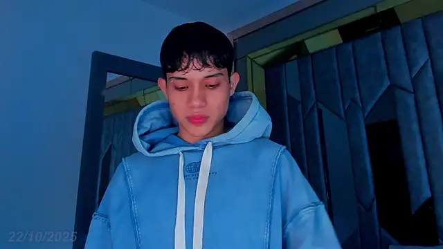 Sebax Young online show from October 23, 2025, 3:39 am