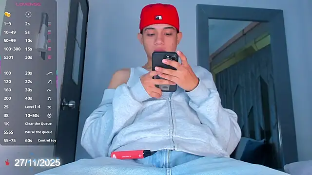 Sebax Young online show from November 27, 2025, 8:55 pm