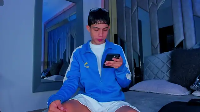 Snapshot of Sebax_Young chatting on June 7, 2026, 8:23 pm Sebax Young online show from June 7, 2026, 8:23 pm