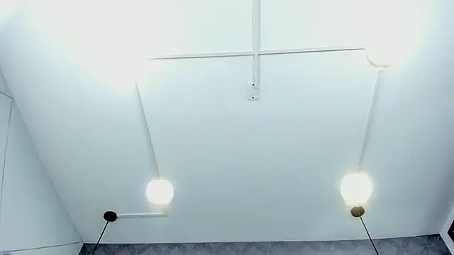 ThaliaCross online show from October 9, 2025, 7:56 pm