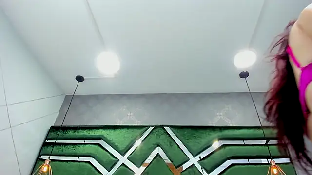 ThaliaCross online show from October 20, 2025, 8:09 pm