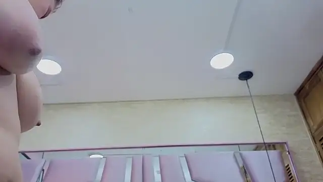 Snapshot of ThaliaCross chatting on June 27, 2026, 12:10 pm ThaliaCross online show from June 27, 2026, 12:10 pm