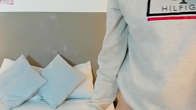 Snapshot of emma_fhox chatting on October 8, 2025, 2:20 am emma fhox online show from October 8, 2025, 2:20 am