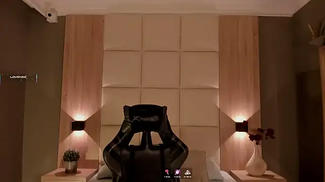 emma fhox online show from November 13, 2025, 2:10 am