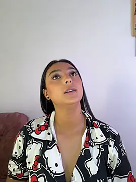 nicolexxaleja online show from May 5, 2026, 2:58 pm