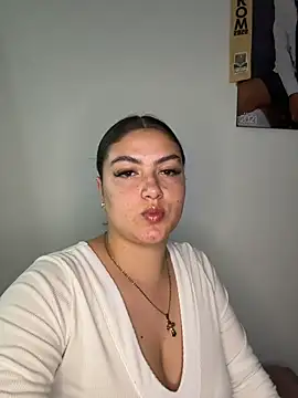 Snapshot of nicolexxaleja chatting on June 22, 2026, 1:18 am nicolexxaleja online show from June 22, 2026, 1:18 am