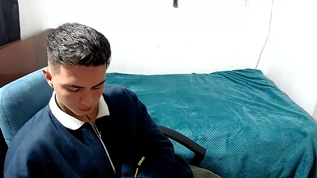 santii ss online show from September 25, 2025, 8:34 pm