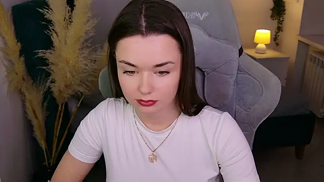 AvaFlower online show from September 30, 2025, 12:54 pm