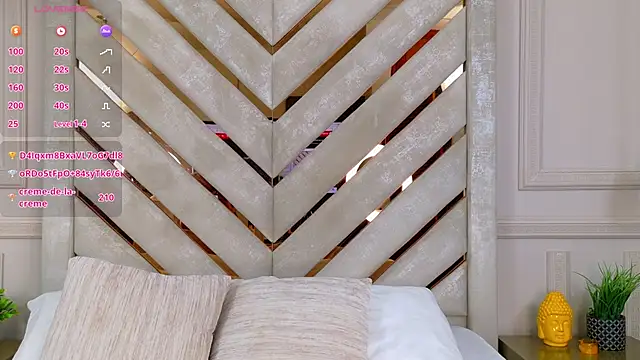 Agatha-Adams online show from November 5, 2025, 2:39 pm