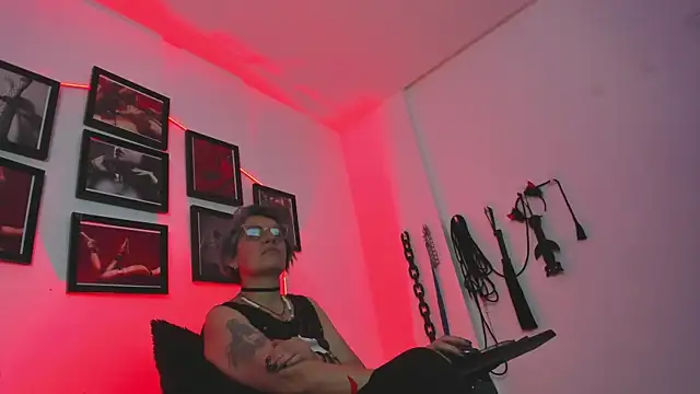 MistressNyx cg online show from December 16, 2025, 3:06 pm