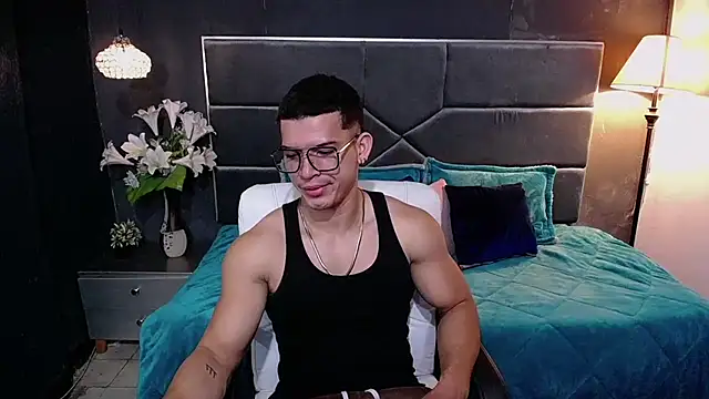 ethan rodgers online show from November 5, 2025, 7:47 pm