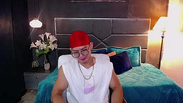 ethan rodgers online show from November 6, 2025, 7:37 pm