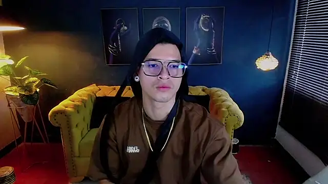 ethan rodgers online show from November 8, 2025, 7:56 pm