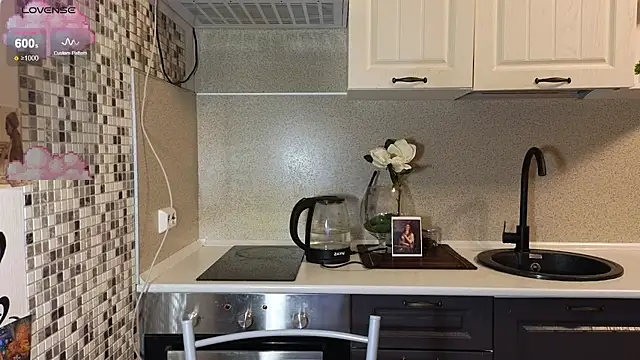 jelly cherry online show from October 13, 2025, 8:20 pm