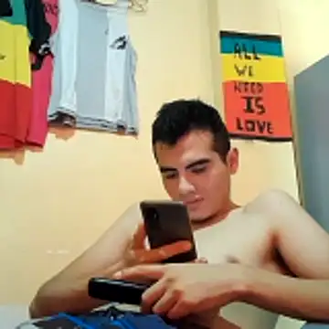 Snapshot of Ortiz3404 chatting on May 8, 2026, 6:35 pm Ortiz3404 online show from May 8, 2026, 6:35 pm