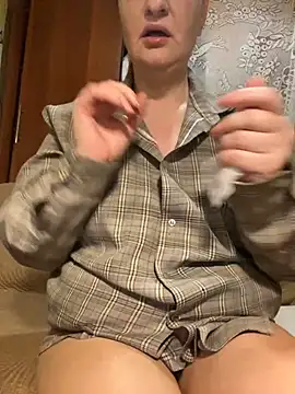 FetishIris online show from September 26, 2025, 3:21 am