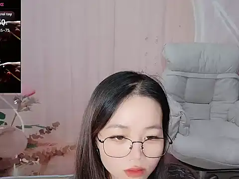 Snapshot of Lele-Baby chatting on September 16, 2025, 12:44 am Lele-Baby online show from September 16, 2025, 12:44 am