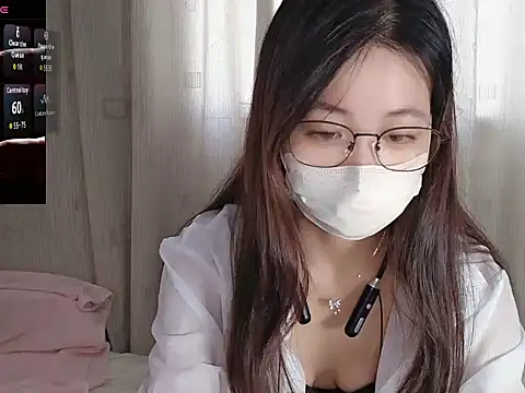 Snapshot of Lele-Baby chatting on October 11, 2025, 12:43 am Lele-Baby online show from October 11, 2025, 12:43 am