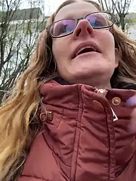 Snapshot of Bikergirl_97 chatting on December 2, 2025, 11:48 am Bikergirl 97 online show from December 2, 2025, 11:48 am