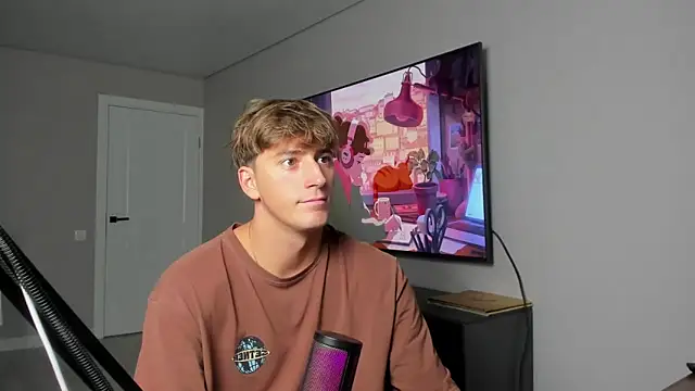 DaniHort online show from December 20, 2025, 10:55 am